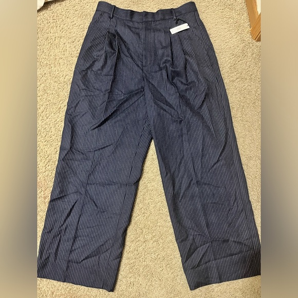 BANANA REPUBLIC RELAXED WIDE-LEG ITALIAN WOOL PANT - Picture 3 of 12